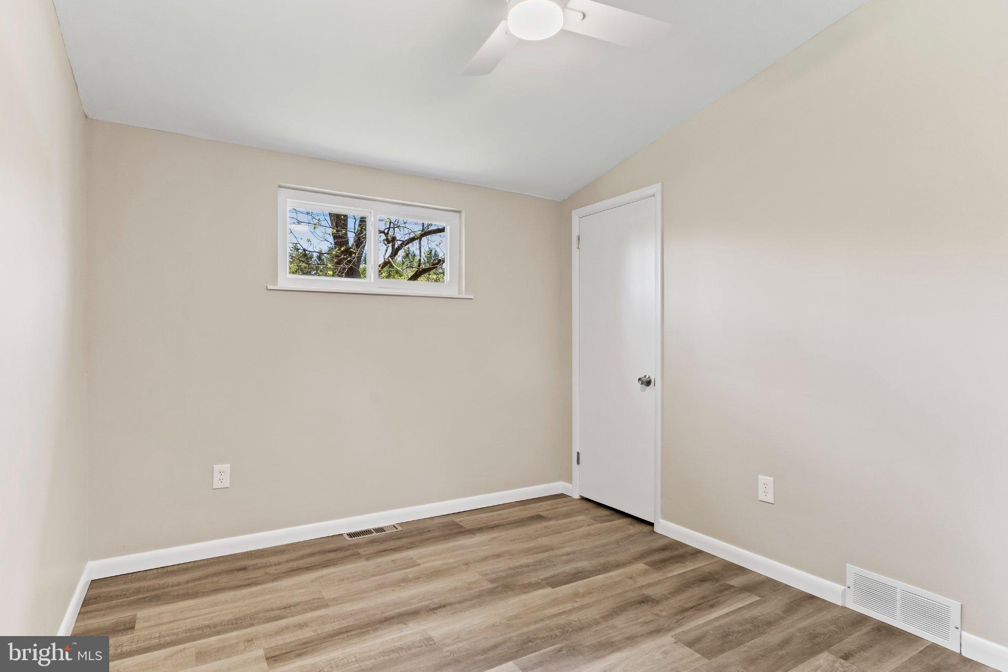 6700 Blue Ridge Avenue Harrisburg, PA 17112 - Photo 19 of 20 Bright and airy blank canvas room.