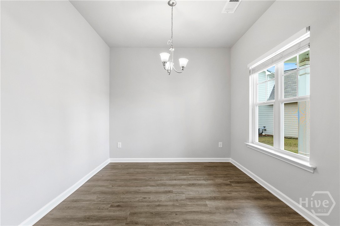 207 Finley Drive Commerce, GA 30529 - Photo 7 of 38