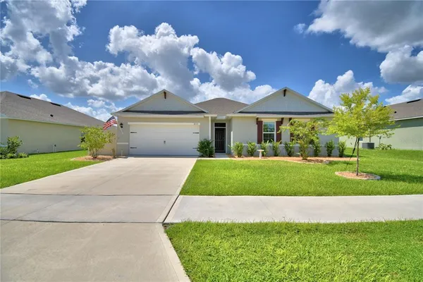$379,900 | 803 Auburn Grv Court, Auburndale, FL 33823