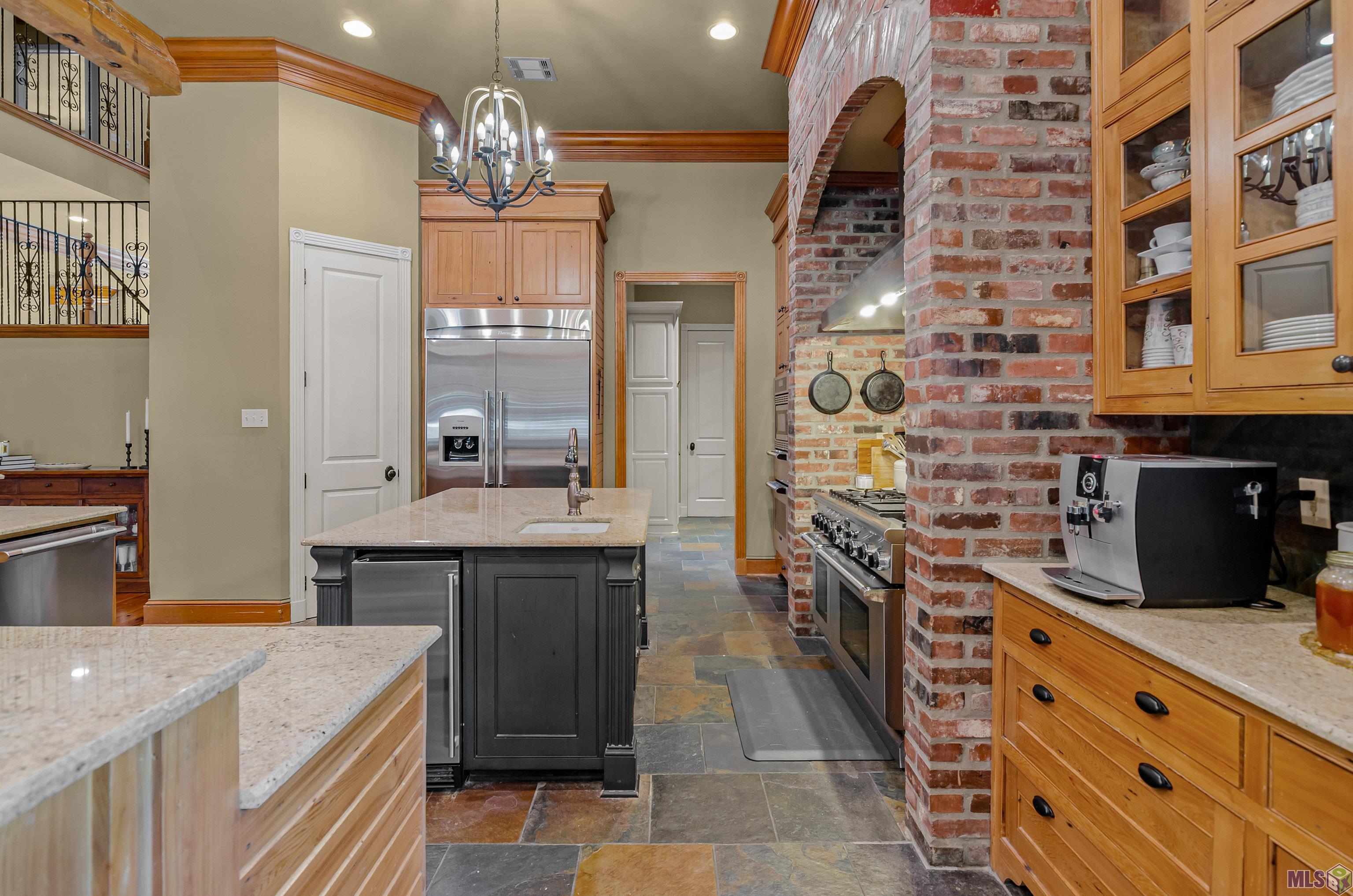 13427 Piney Pointe Road Gonzales, LA 70737 - Photo 9 of 36