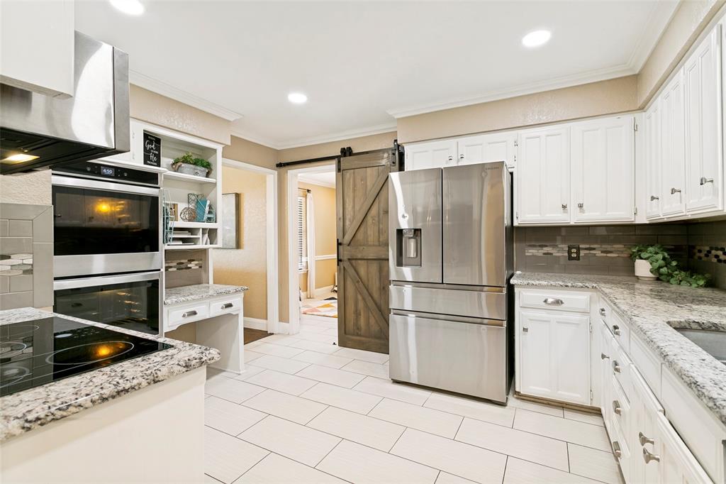 2232 Ridgewood Bedford, TX 76021 - Photo 13 of 25