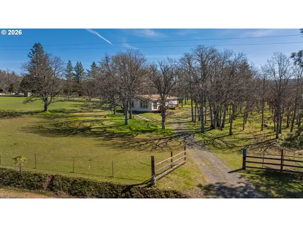 $475,000 | 196 Lyle Snowden Road, Lyle, WA 98635