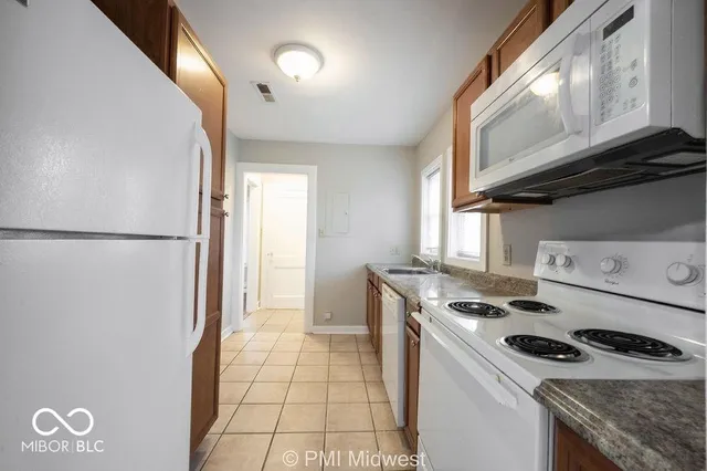 $999 | 1829 East 49th Street, Indianapolis, IN 46205