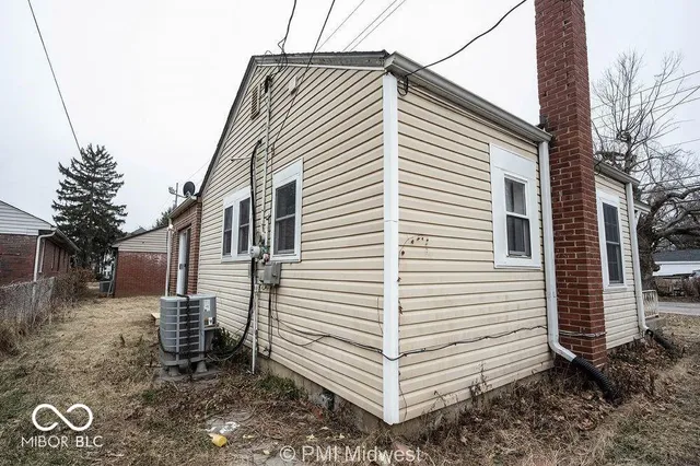 $999 | 1829 East 49th Street, Indianapolis, IN 46205