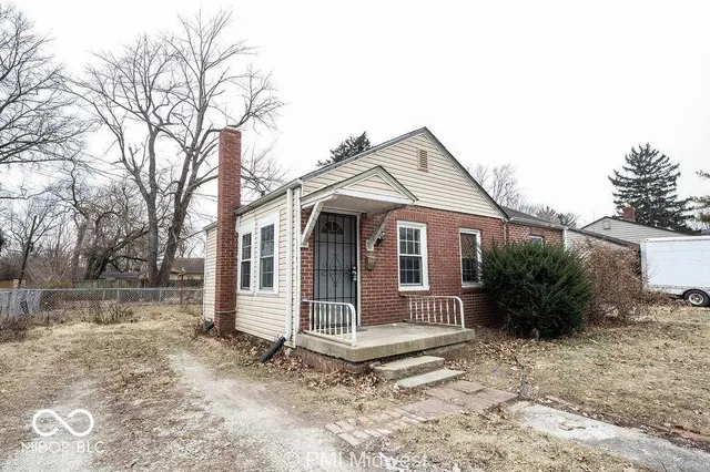 $999 | 1829 East 49th Street, Indianapolis, IN 46205
