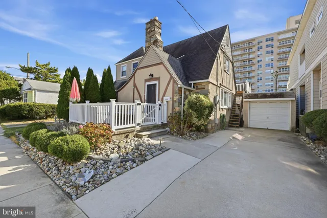 $1,599,000 | 9406 Pacific Avenue, Margate City, NJ 08402