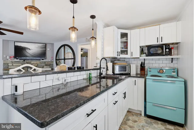 $1,599,000 | 9406 Pacific Avenue, Margate City, NJ 08402