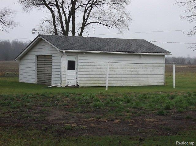 22670 29 Mile Road Ray, MI 48096 - Photo 5 of 24 5 barn.JPG