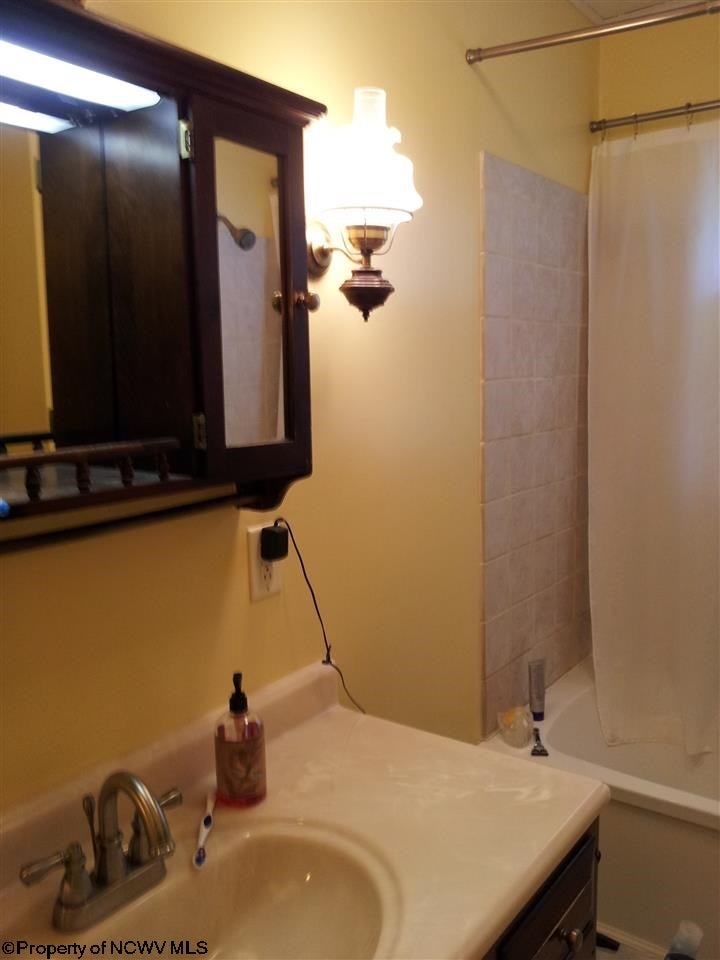 1701 Country Club Road Fairmont, WV 26554 - Photo 14 of 20 Gallery Image 14