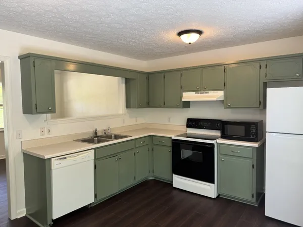 $1,795 | 10125 Twin Springs Drive, Bon Aqua, TN 37025