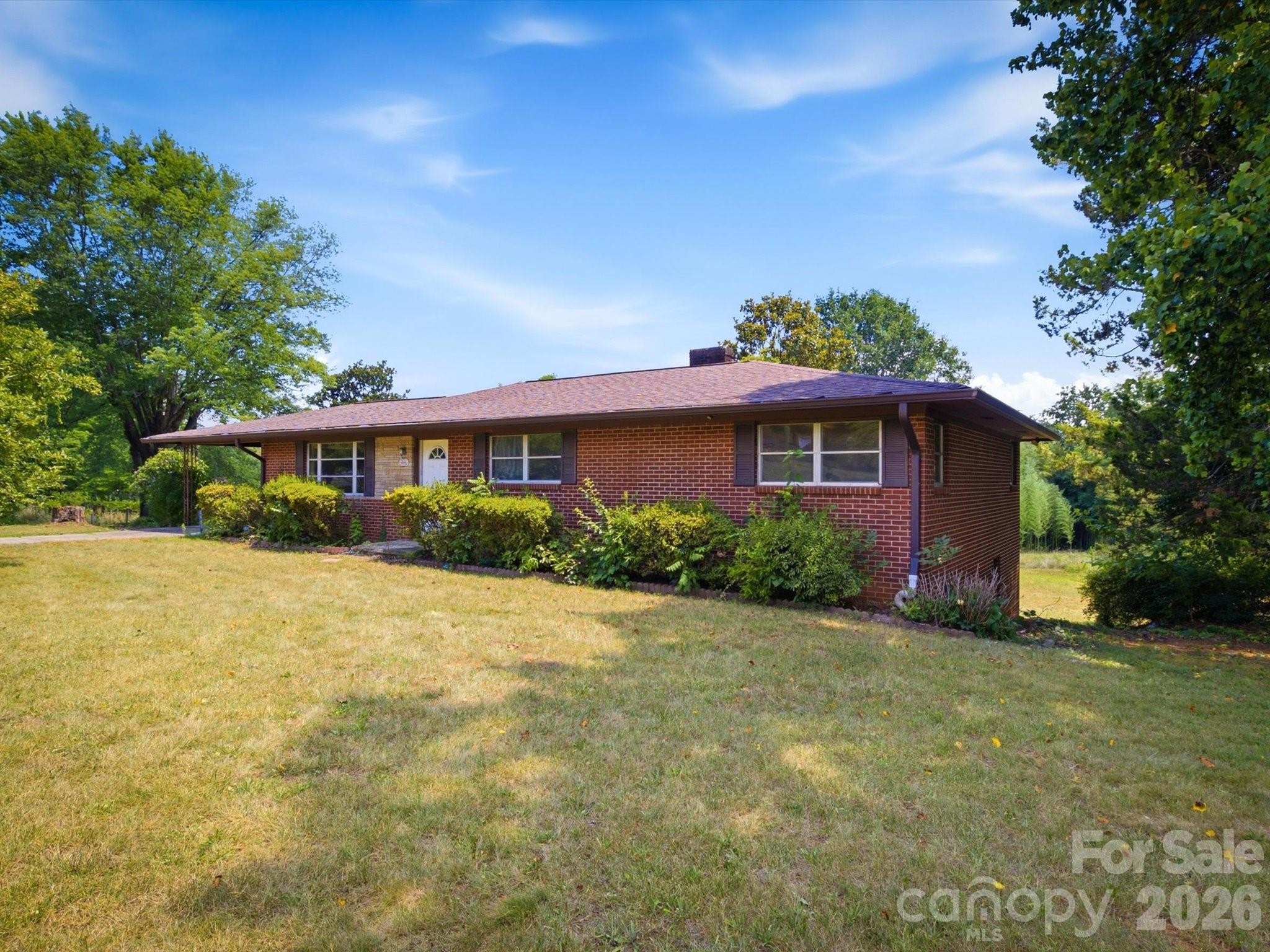 3446 Brandon Road Morganton, NC 28655 - Photo 4 of 28