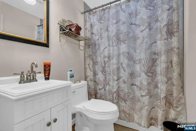 $399,900 | 165 Glenside Trail, Sparta, NJ 07871