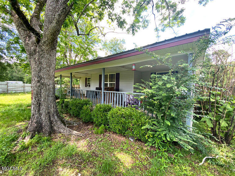 6100 Quave Road Vancleave, MS 39565 - Photo 1 of 17 00