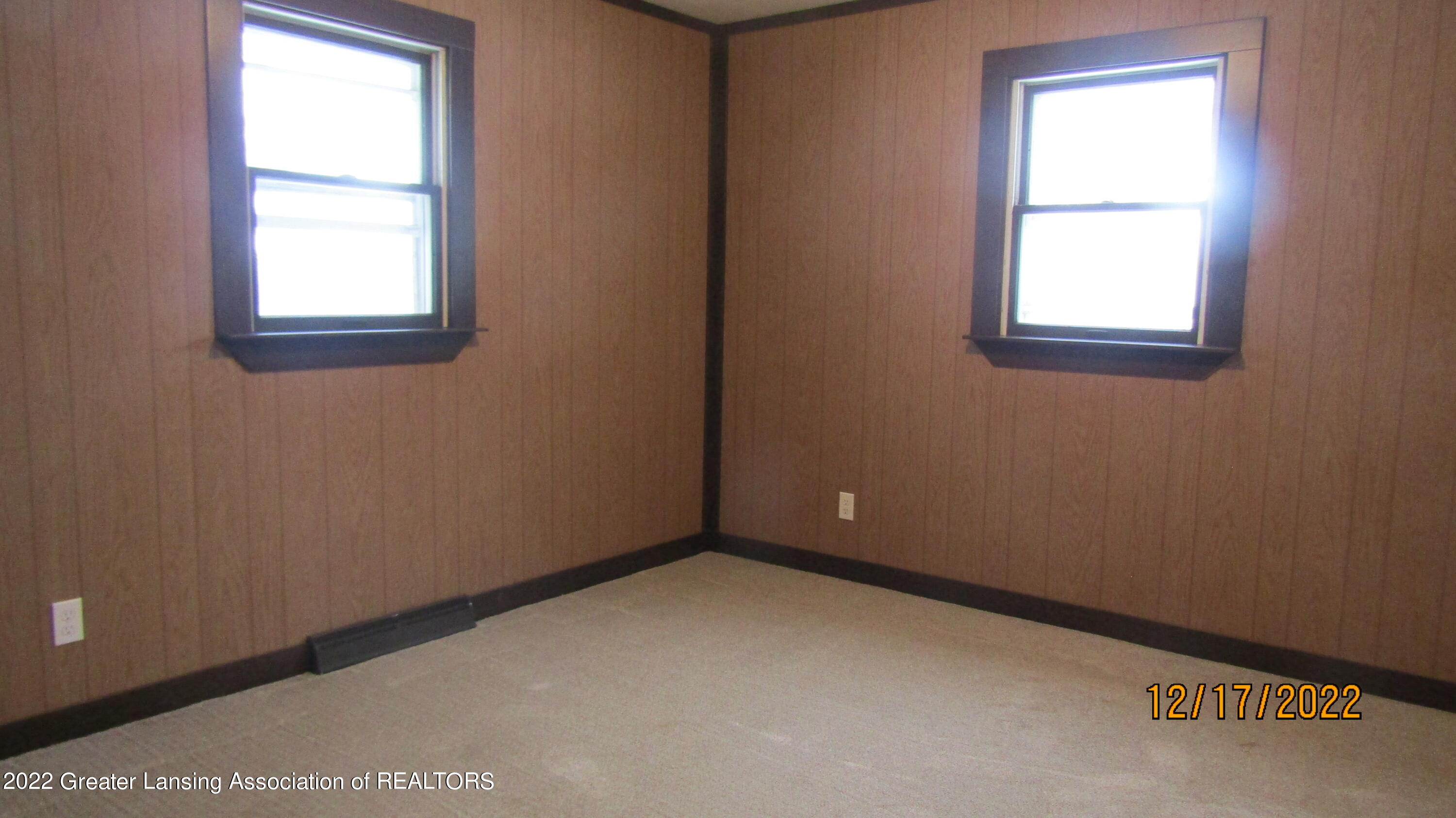 2360 South Cochran Road Charlotte, MI 48813 - Photo 11 of 18 IMG_0691