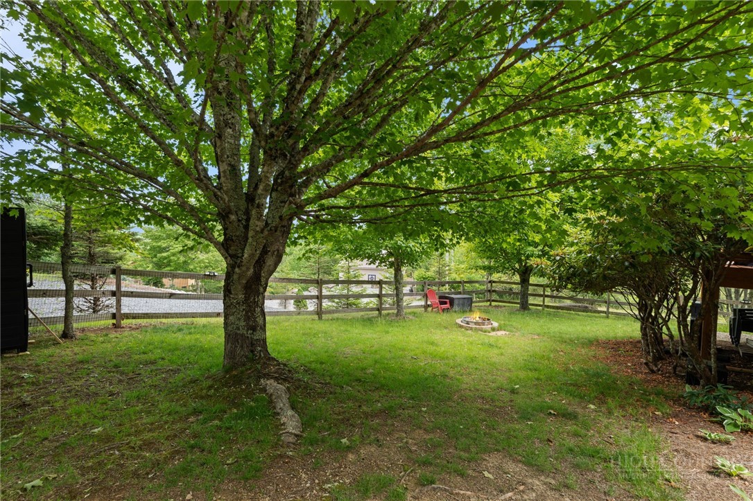 106 Upper Grouse Ridge Road Beech Mountain, NC 28604 - Photo 24 of 27