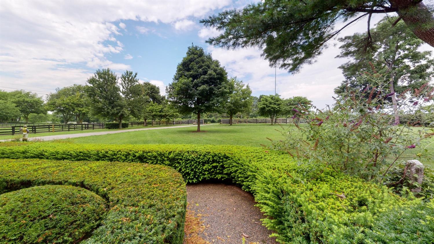 3065 Lexington Road Versailles, KY 40383 - Photo 3 of 48 Photo 3