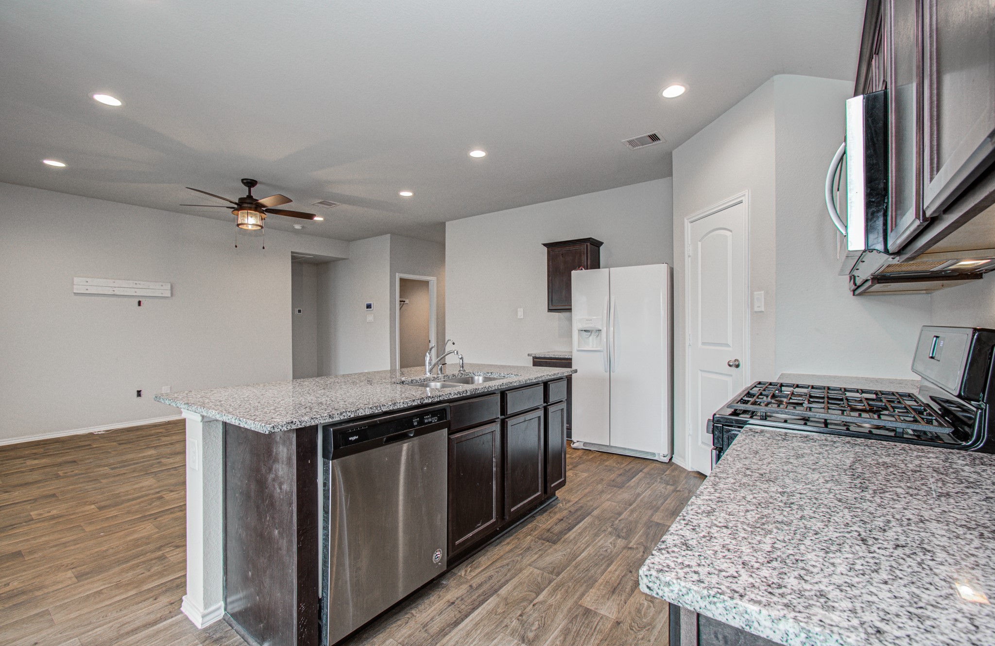 23719 Harrow Field Ln Spring Spring, TX 77373 - Photo 14 of 46 Gallery Image 14