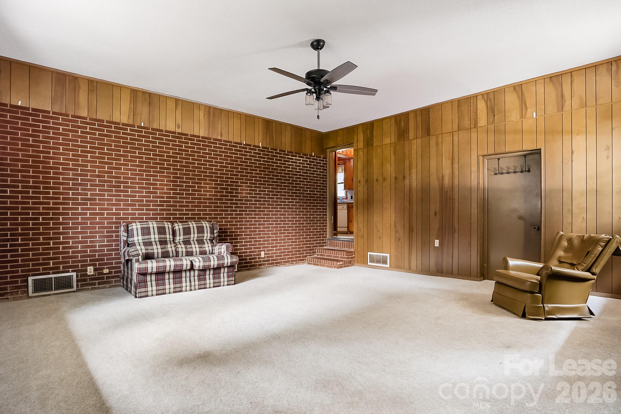 6510 Pleasant Grove Road Charlotte, NC 28216 - Photo 17 of 26 Gallery Image 17