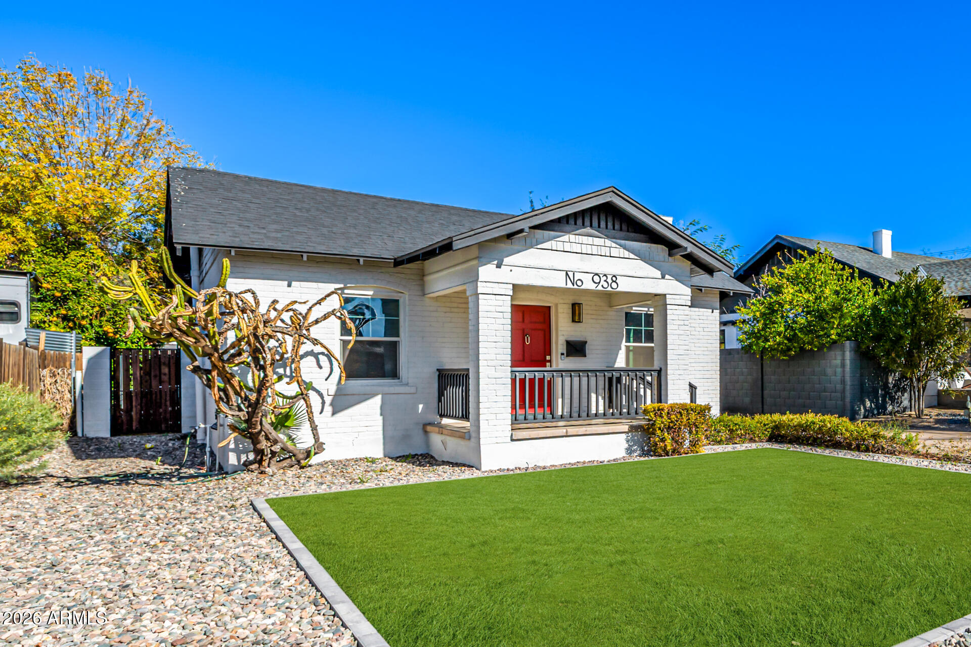 938 East Coronado Road Phoenix, AZ 85006 - Photo 2 of 34 06 - Coronado