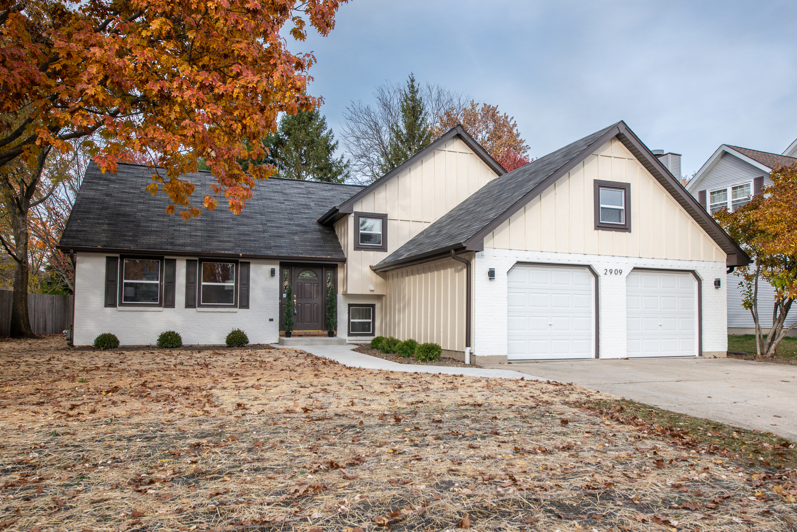 2909 Vimy Ridge Drive Joliet, IL 60435 - Photo 1 of 22 a front view of a house with a yard