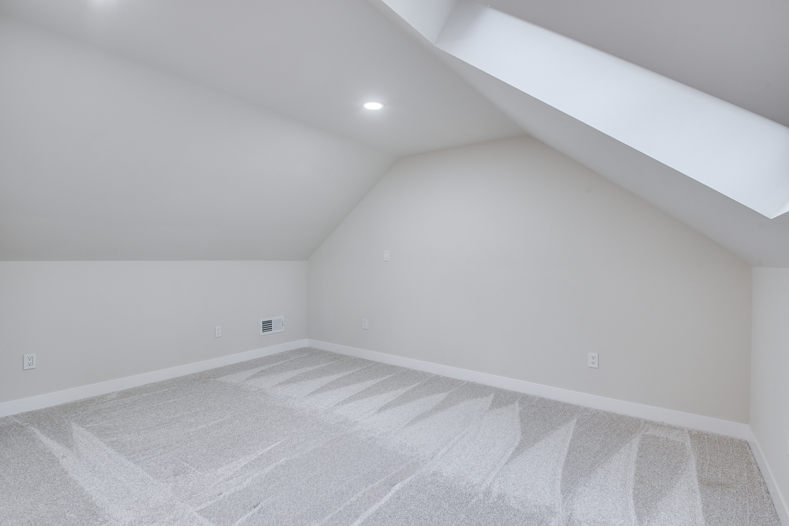 2909 Vimy Ridge Drive Joliet, IL 60435 - Photo 16 of 22 a view of an empty room