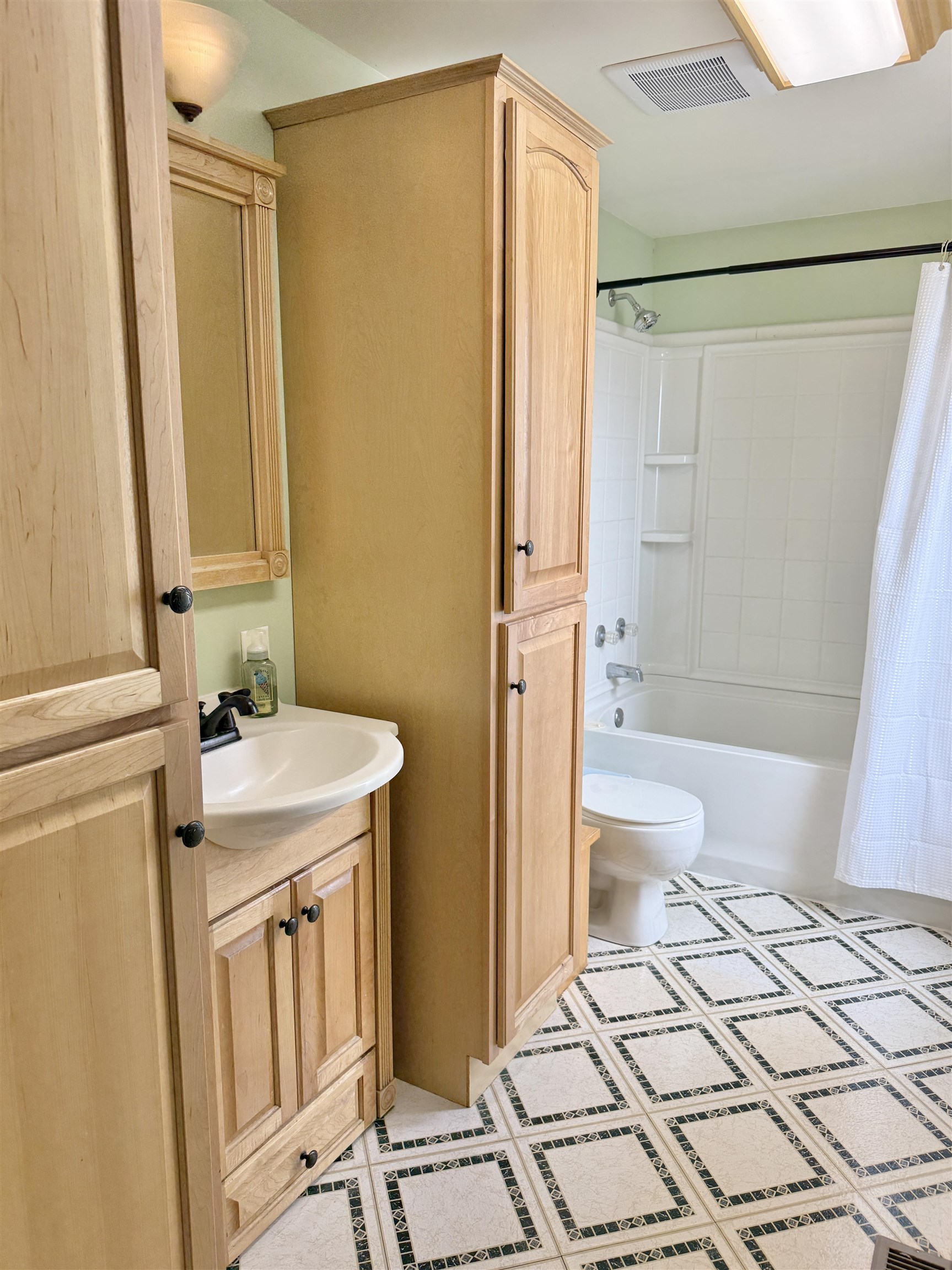 905 Elk Street Kemmerer, WY 83101 - Photo 18 of 40