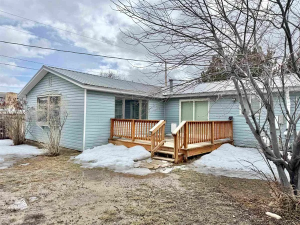 $319,900 | 905 Elk Street, Kemmerer, WY 83101