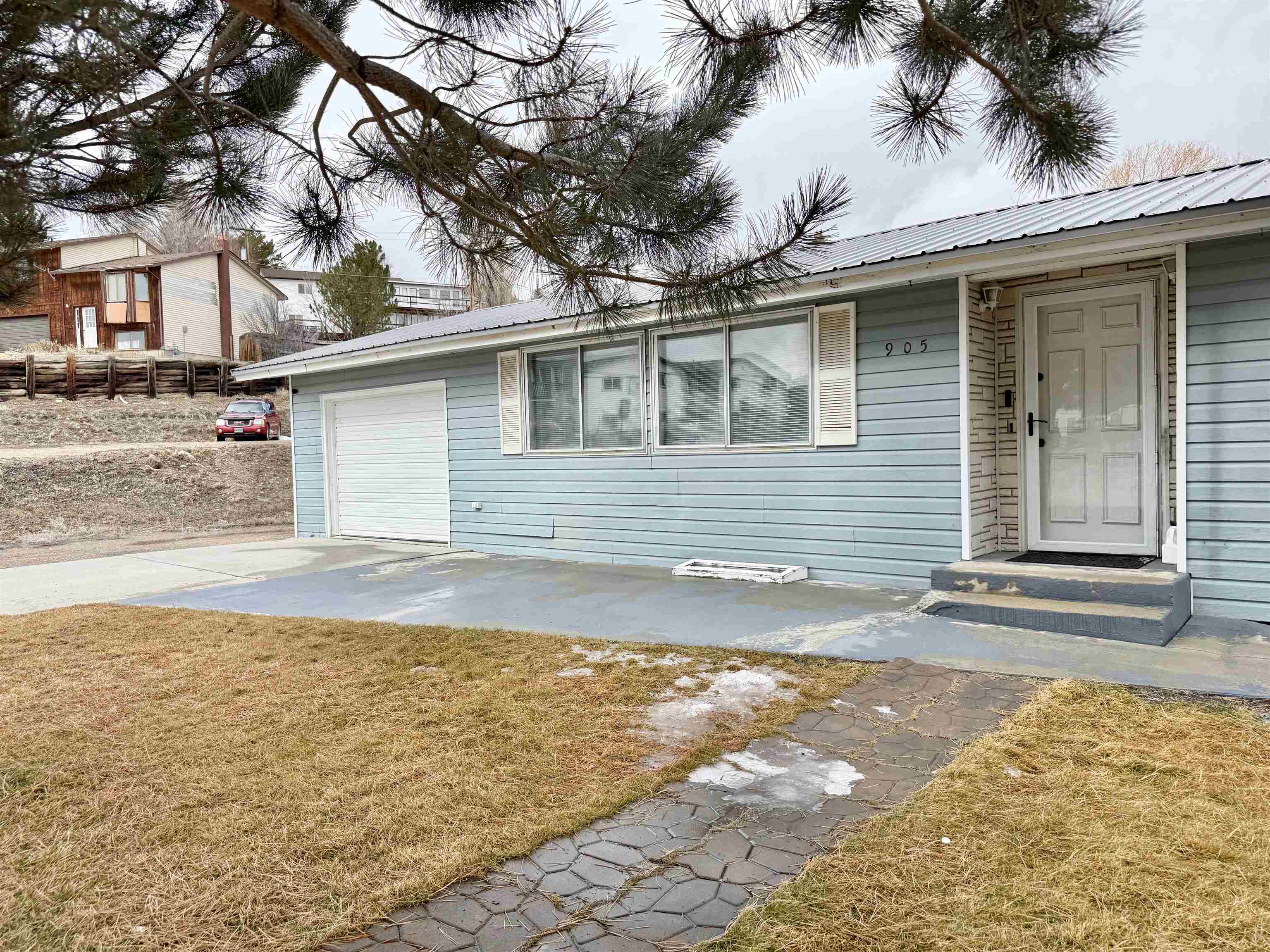 905 Elk Street Kemmerer, WY 83101 - Photo 5 of 40