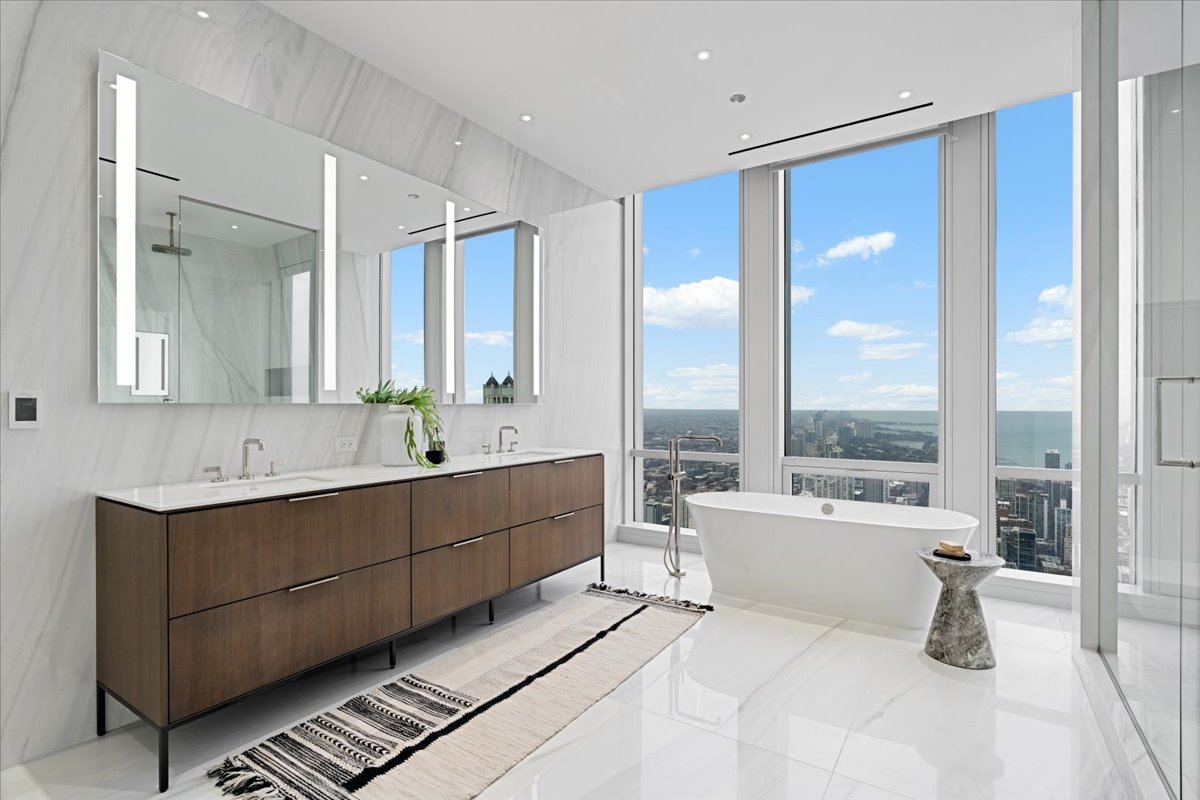 14 West Superior Street, Unit 6502 Chicago, IL 60654 - Photo 20 of 41