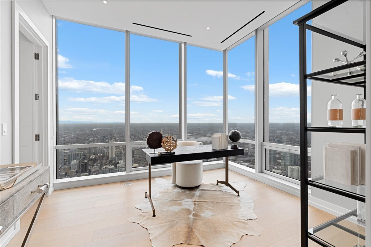 14 West Superior Street, Unit 6502 Chicago, IL 60654 - Photo 25 of 41