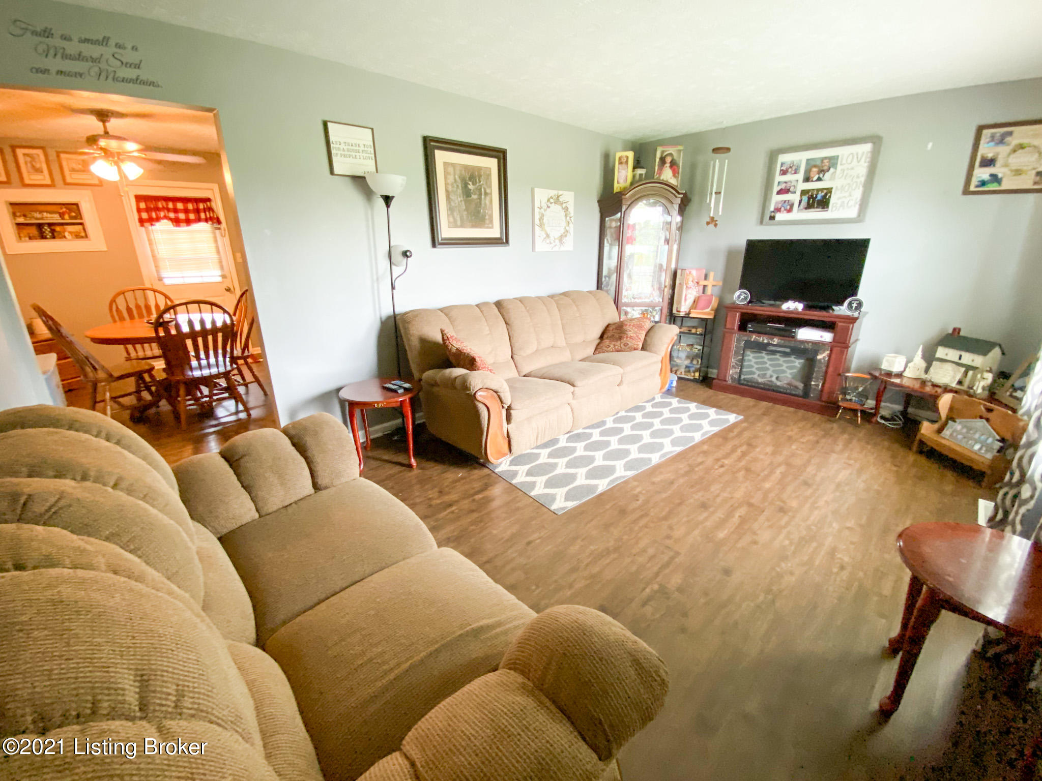 3238 Sunbeam Road Leitchfield, KY 42754 - Photo 2 of 22 IMG_2635 2