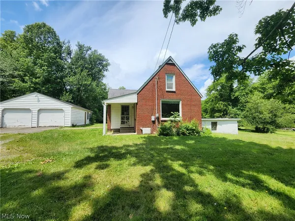$160,000 | 3448 Seifert-Lewis Road, Hubbard, OH 44425