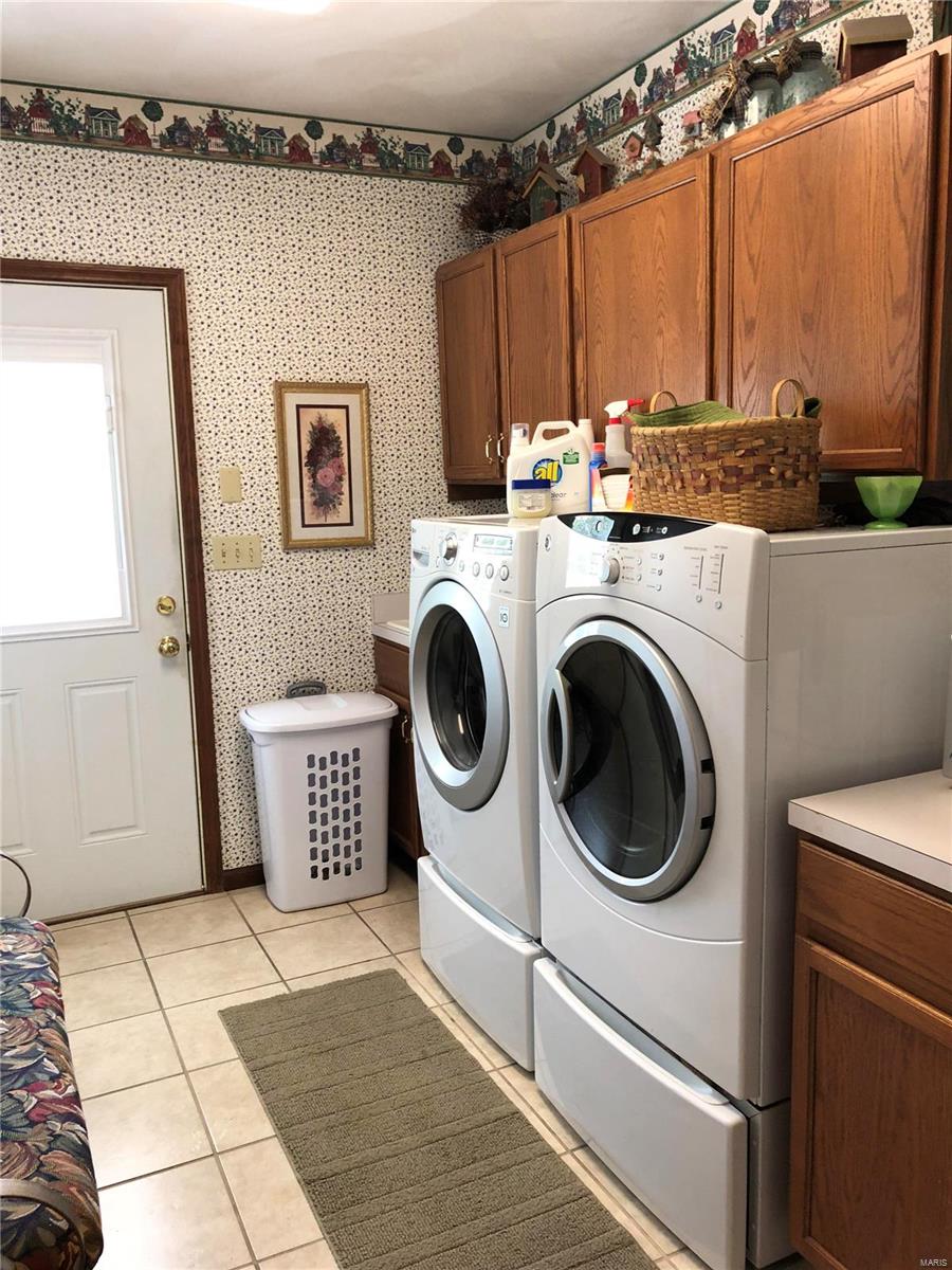 218 Hickory Ridge Belleville, IL 62223 - Photo 20 of 30 Gallery Image 20