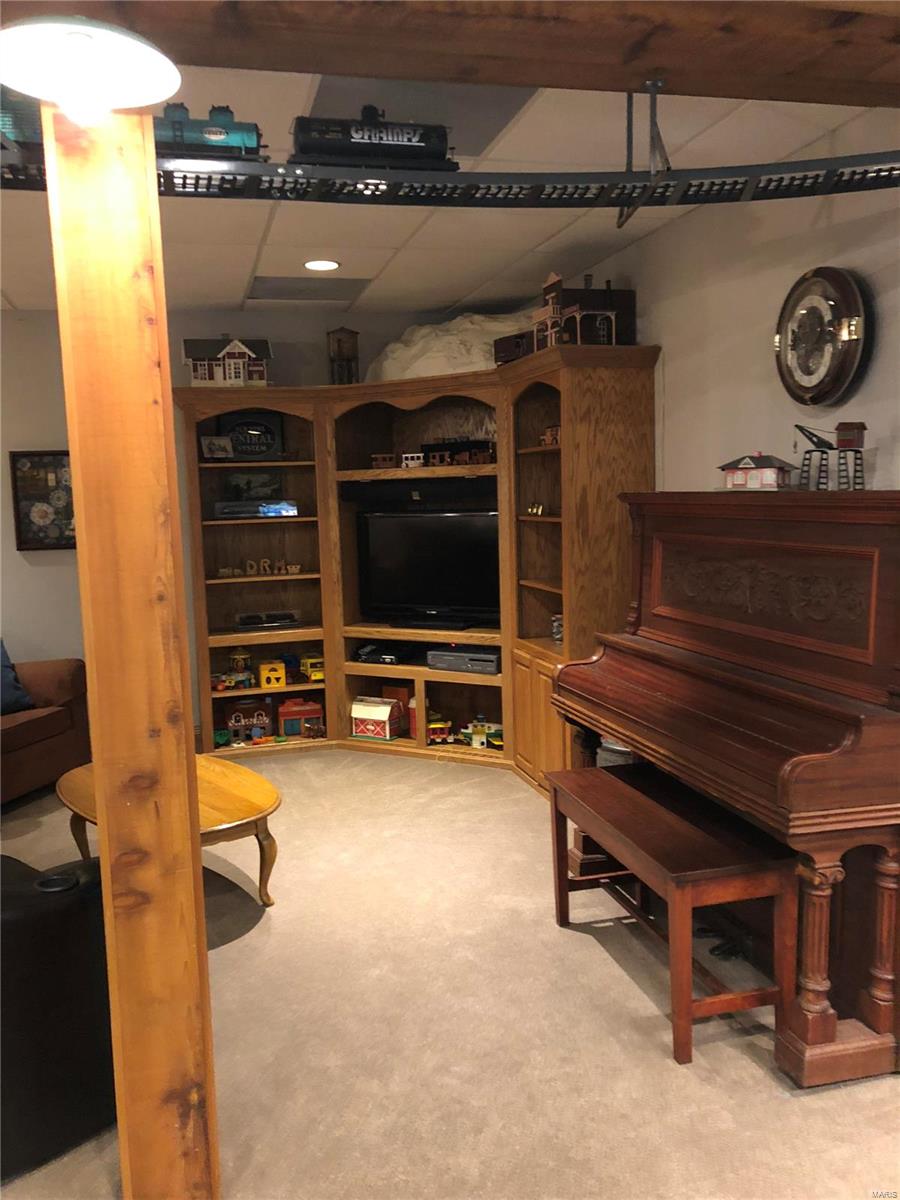 218 Hickory Ridge Belleville, IL 62223 - Photo 27 of 30 Gallery Image 27