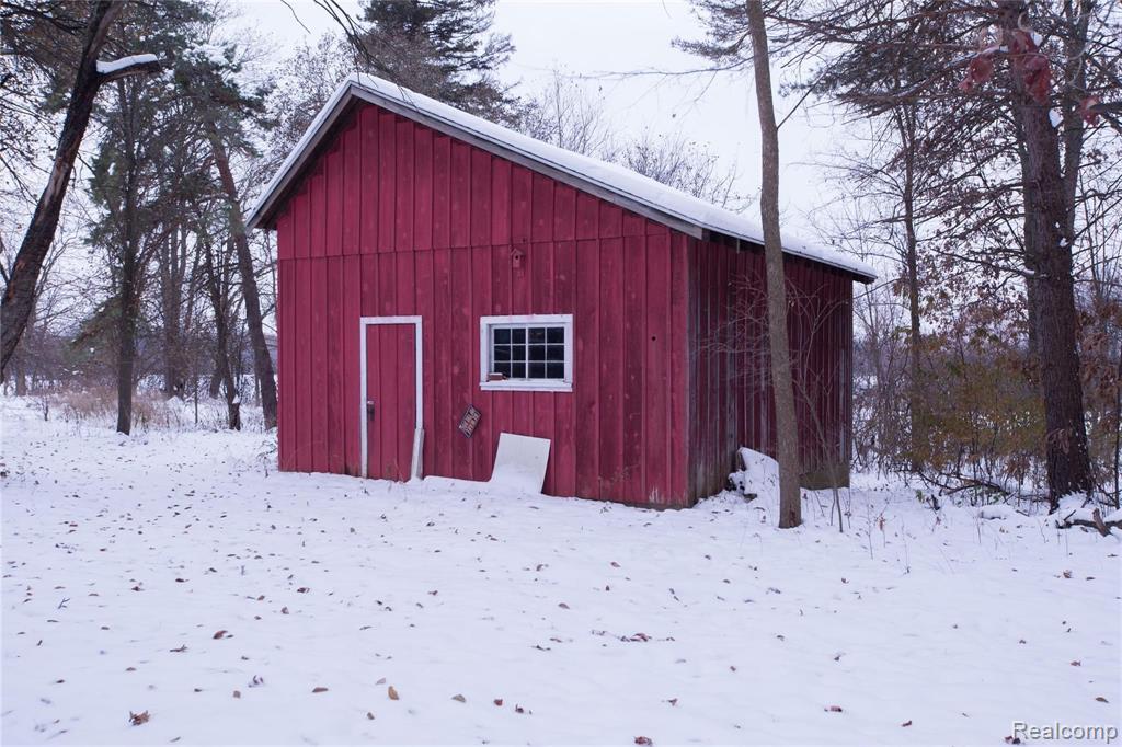 2497 North Lapeer Road Lapeer, MI 48446 - Photo 24 of 57