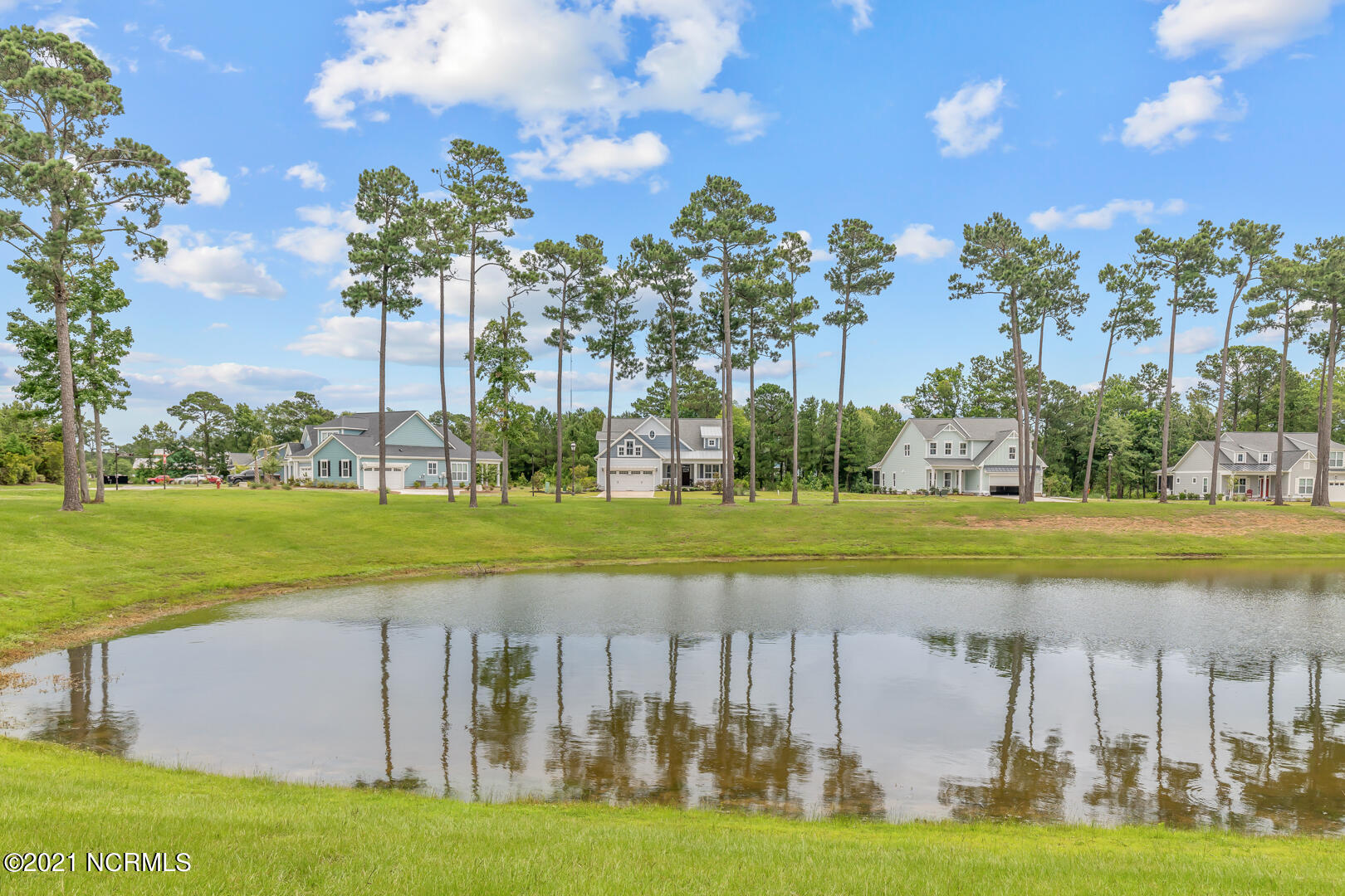 402 Lake Firefly Loop Holly Ridge, NC 28445 - Photo 6 of 56 1
