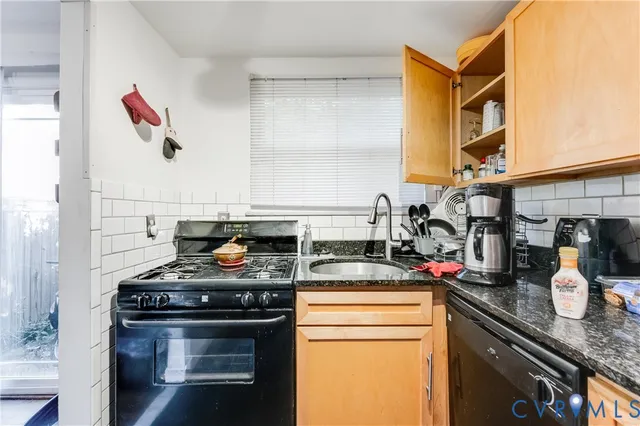 $189,000 | 3109 North Parham Road, Unit 9, Henrico, VA 23294