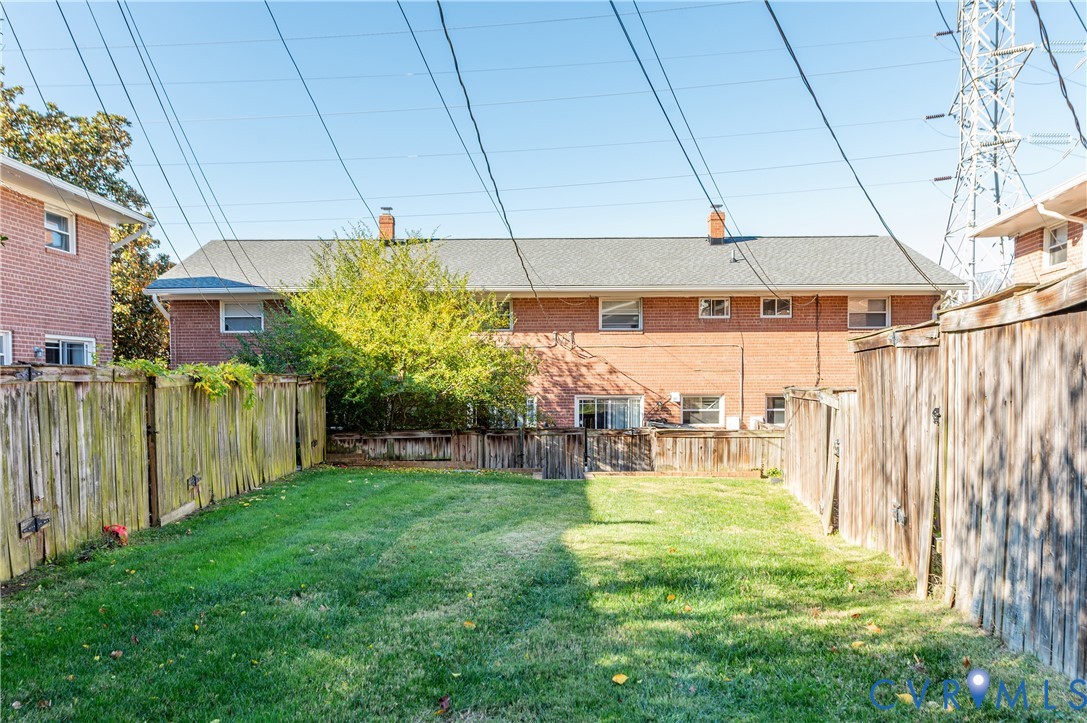 3109 North Parham Road, Unit 9 Henrico, VA 23294 - Photo 17 of 19 View of fenced backyard