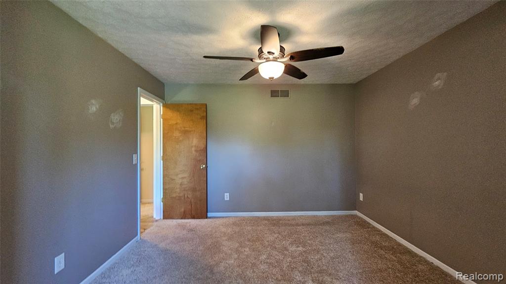 6790 Hinchey Road Pinckney, MI 48169 - Photo 23 of 35
