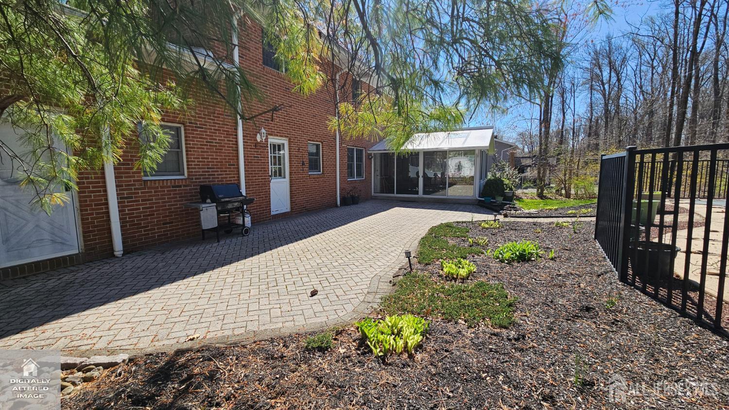 263 New Road Monmouth Junction, NJ 08852 - Photo 11 of 70 a front view of a house with garden