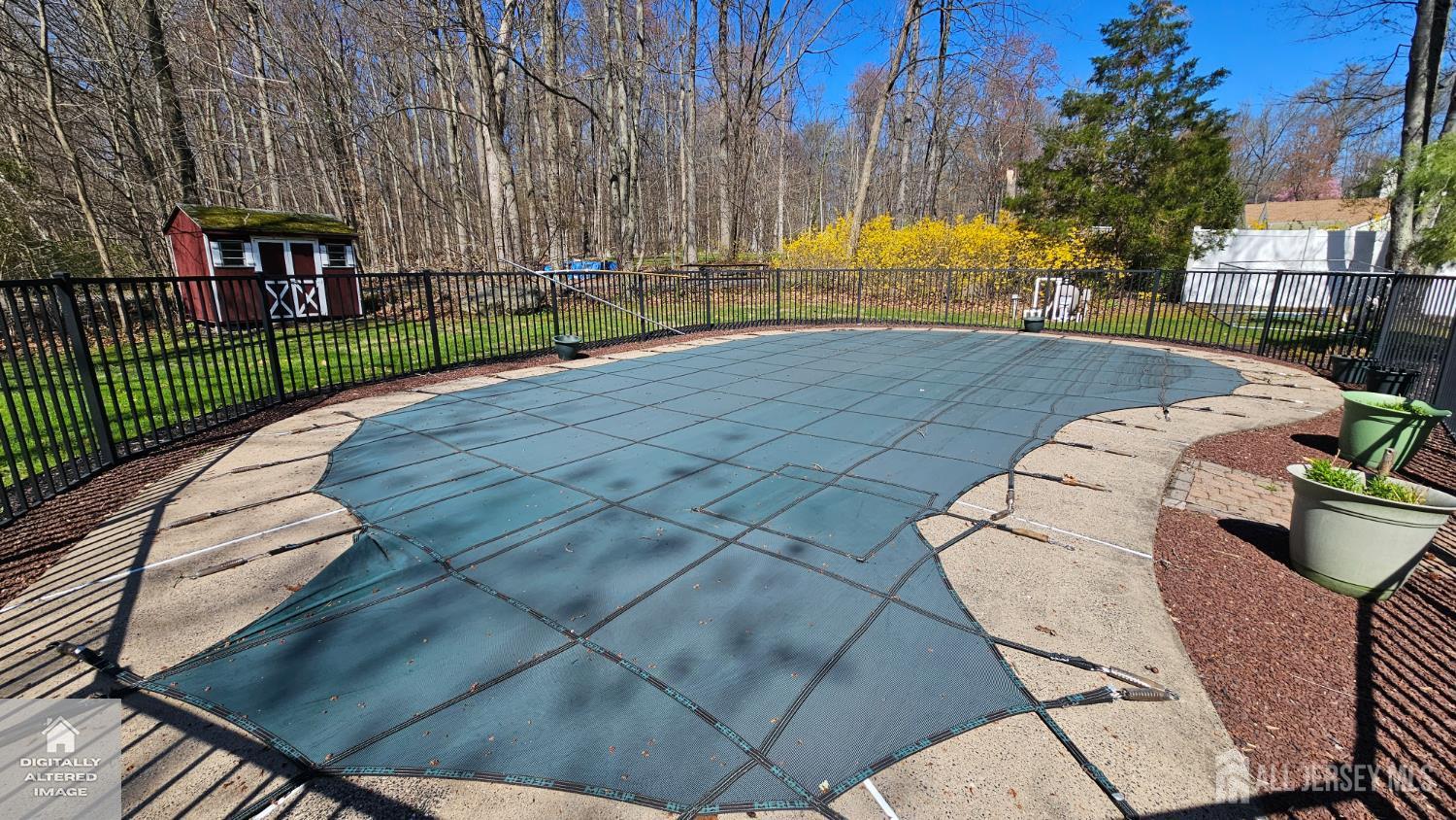263 New Road Monmouth Junction, NJ 08852 - Photo 8 of 70 a view of a backyard