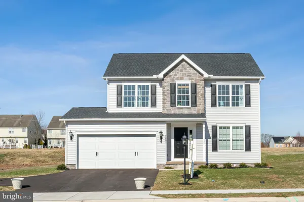 $407,325 | 2601 Village Road, Dover, PA 17315