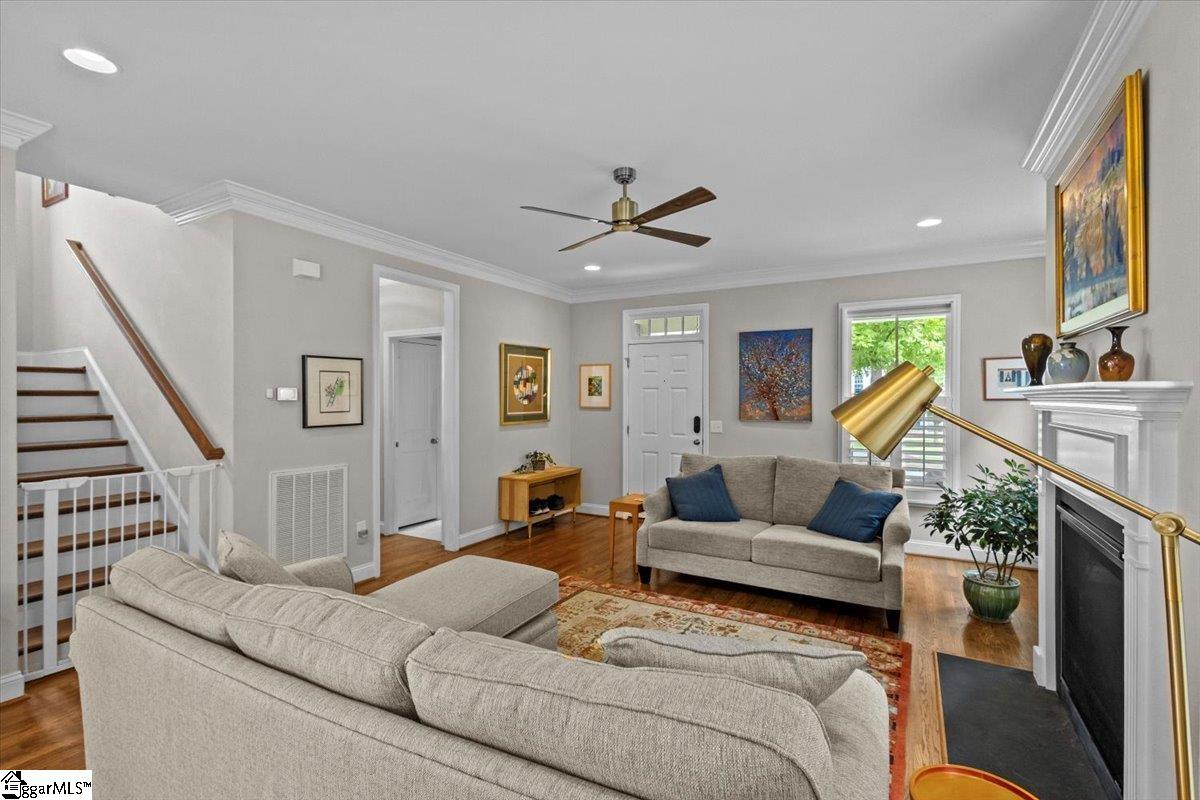 8 Shadwell Street Greenville, SC 29607 - Photo 3 of 27 Gallery Image 3