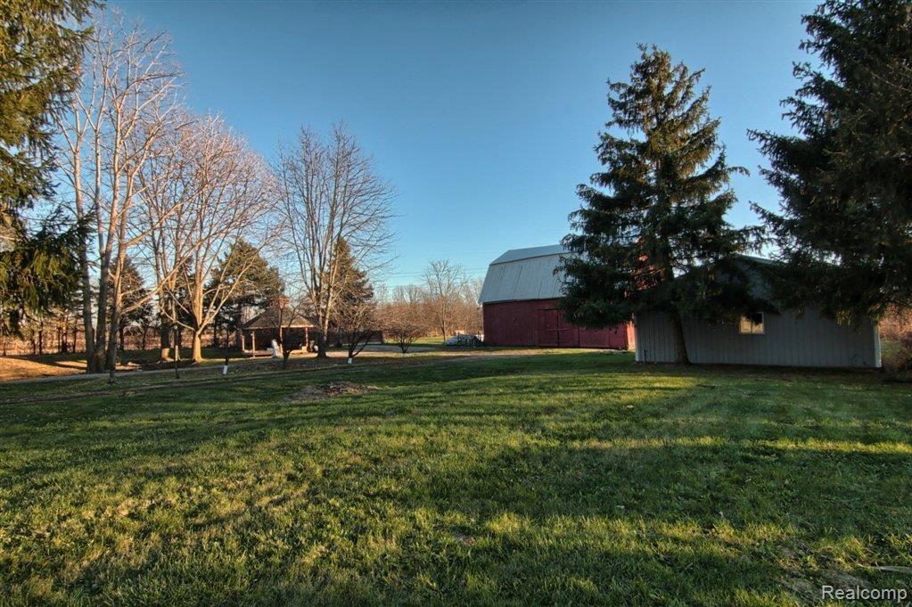 25100 25 Mile Road New Baltimore, MI 48051 - Photo 11 of 13 Property_View_I.jpg