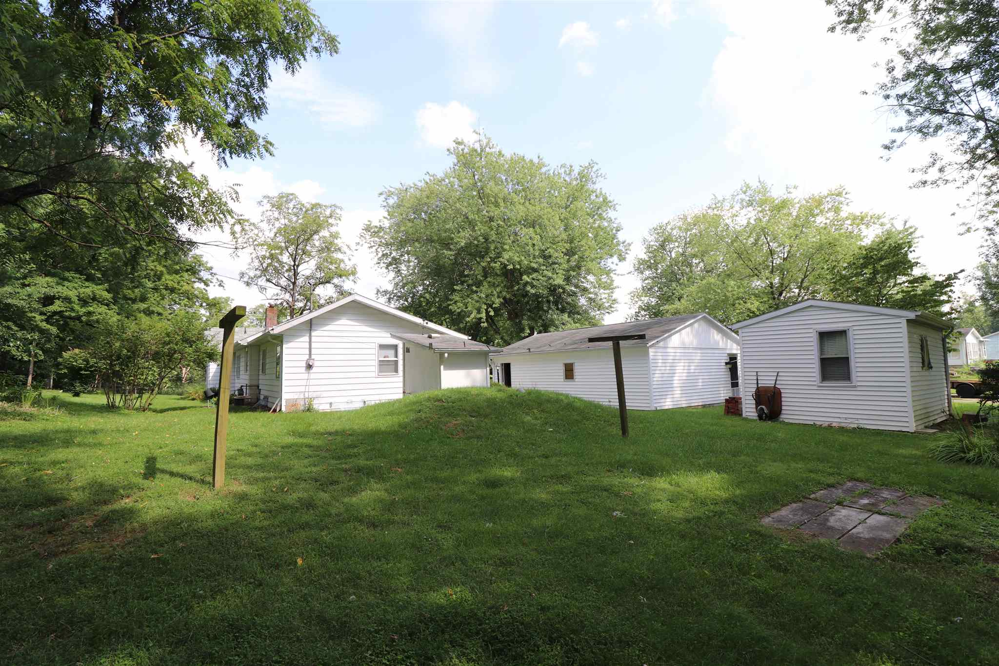 4740 South Harrell Road Bloomington, IN 47401 - Photo 31 of 33 Gallery Image 31