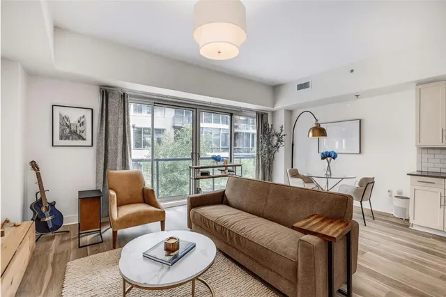 $275,000 | 1100 Howell Mill Road Northwest, Unit 202, Atlanta, GA 30318