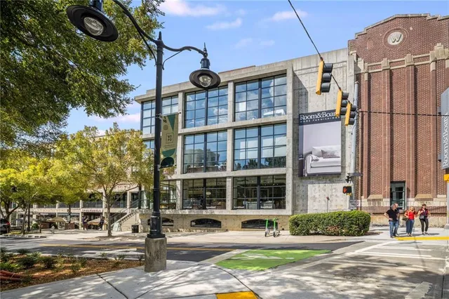 $275,000 | 1100 Howell Mill Road Northwest, Unit 202, Atlanta, GA 30318