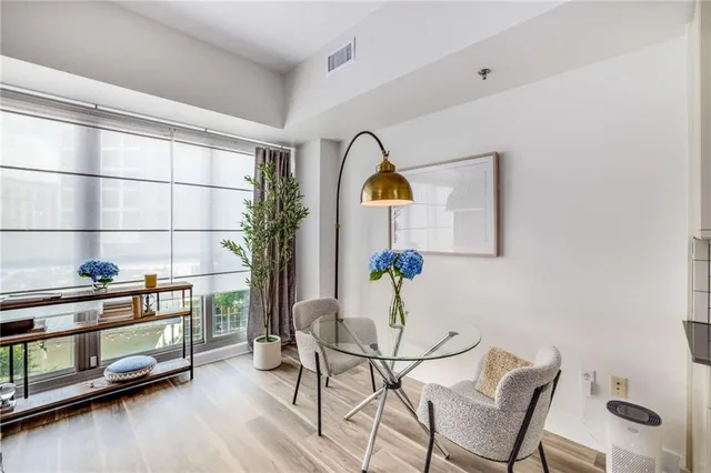 $275,000 | 1100 Howell Mill Road Northwest, Unit 202, Atlanta, GA 30318