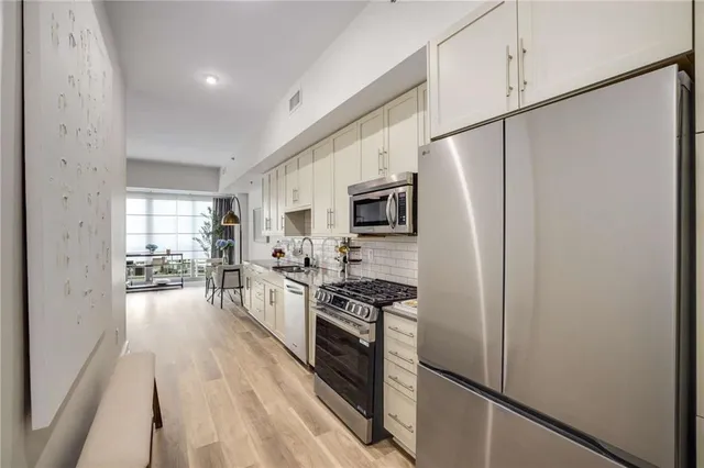 $275,000 | 1100 Howell Mill Road Northwest, Unit 202, Atlanta, GA 30318