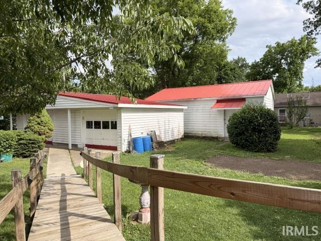 895 Stitt Street Wabash, IN 46992 - Photo 3 of 5